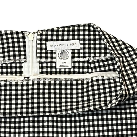 Urban Outfitters B & W Checkered Gingham Mini Skirt With Pockets Size M #957 - Picture 5 of 7